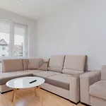 Park Side 2 Arciszewskiego By Jantar