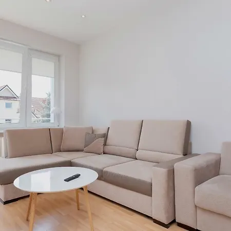 Park Side 2 Arciszewskiego By Jantar